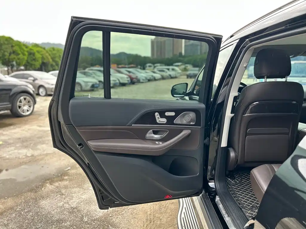Mercedes-Benz GLS — миниатюра 15