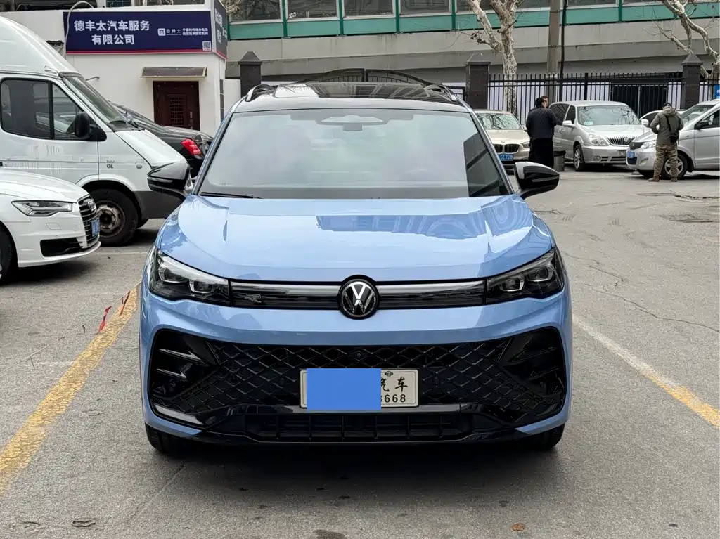 Volkswagen Tiguan L 2024