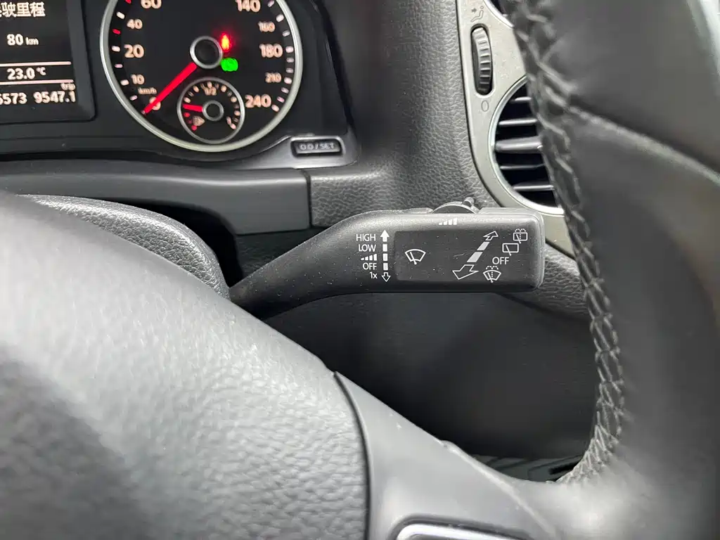 Volkswagen Tiguan — миниатюра 17