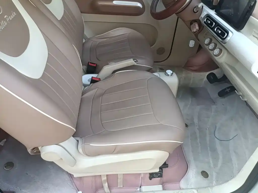 Wuling MINIEV — миниатюра 25