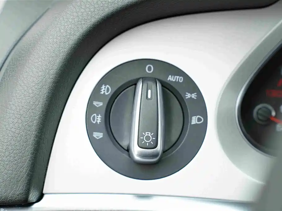 Audi A6L — миниатюра 10