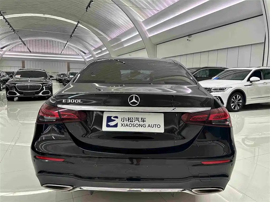 Mercedes-Benz E-Class — миниатюра 19
