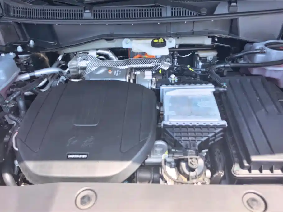 Hongqi HS3 PHEV 2025 125km 200