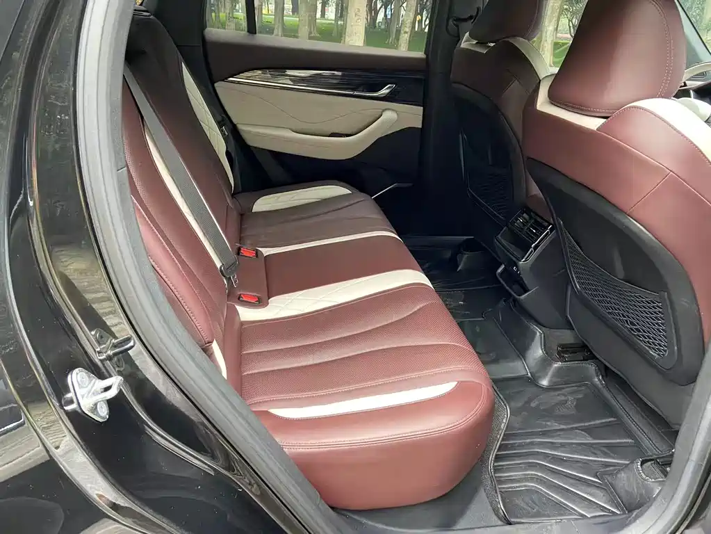 Geely Xingyue L — миниатюра 5