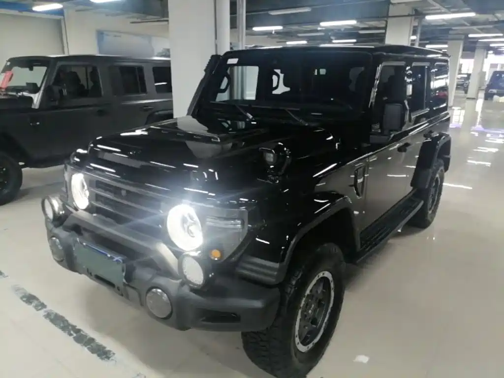 212 212 T01 — миниатюра 2