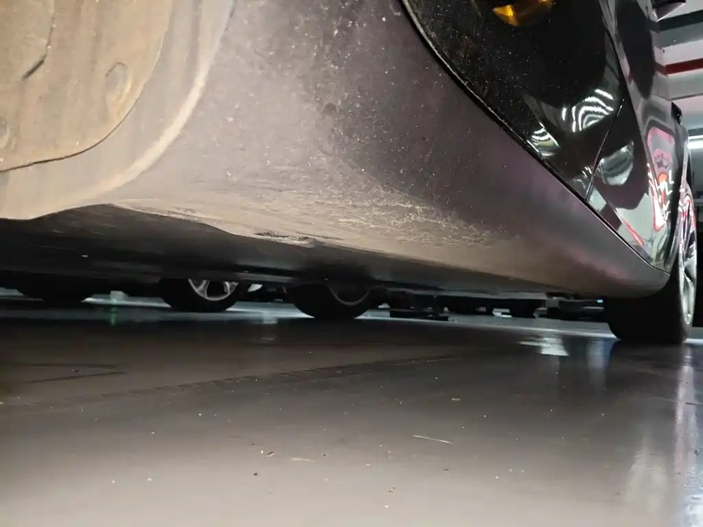 Tesla Model Y — миниатюра 19