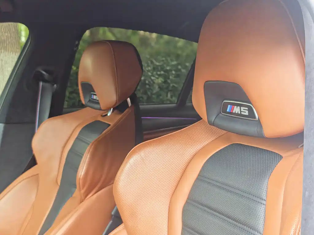 BMW M5 — миниатюра 18