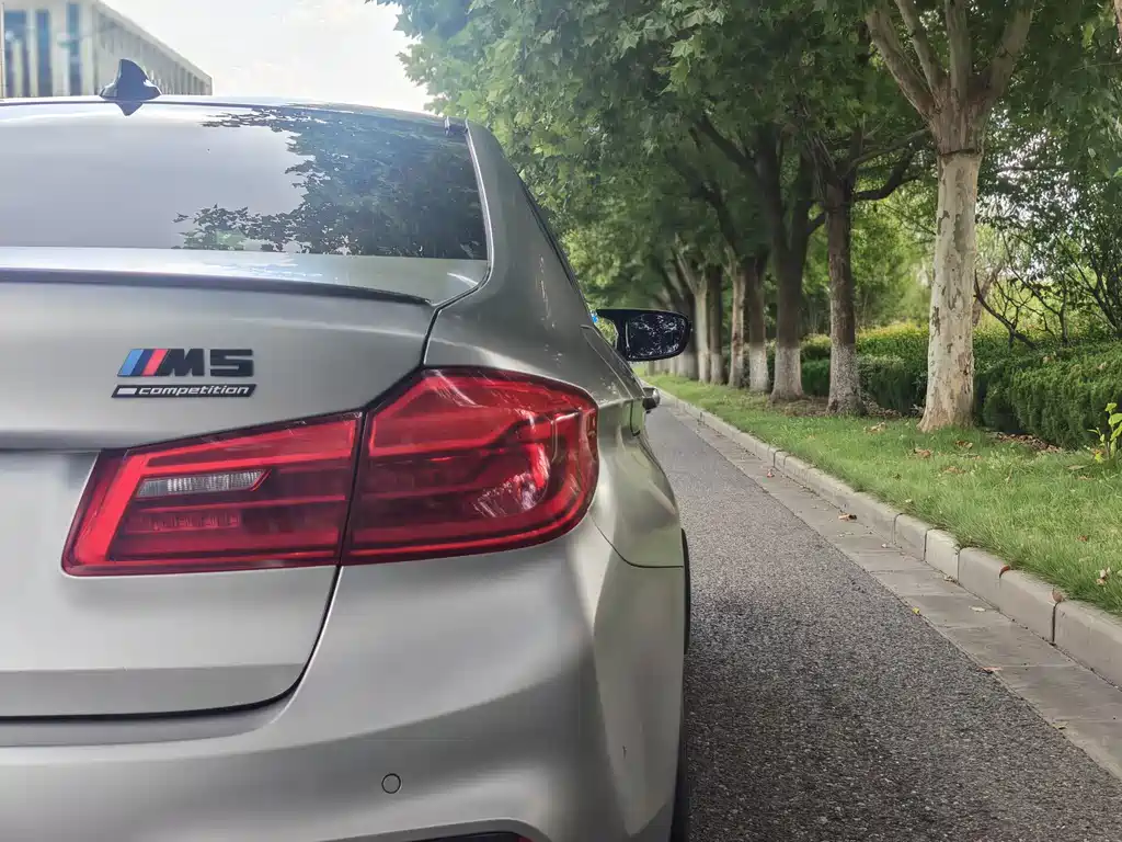BMW M5 — миниатюра 22