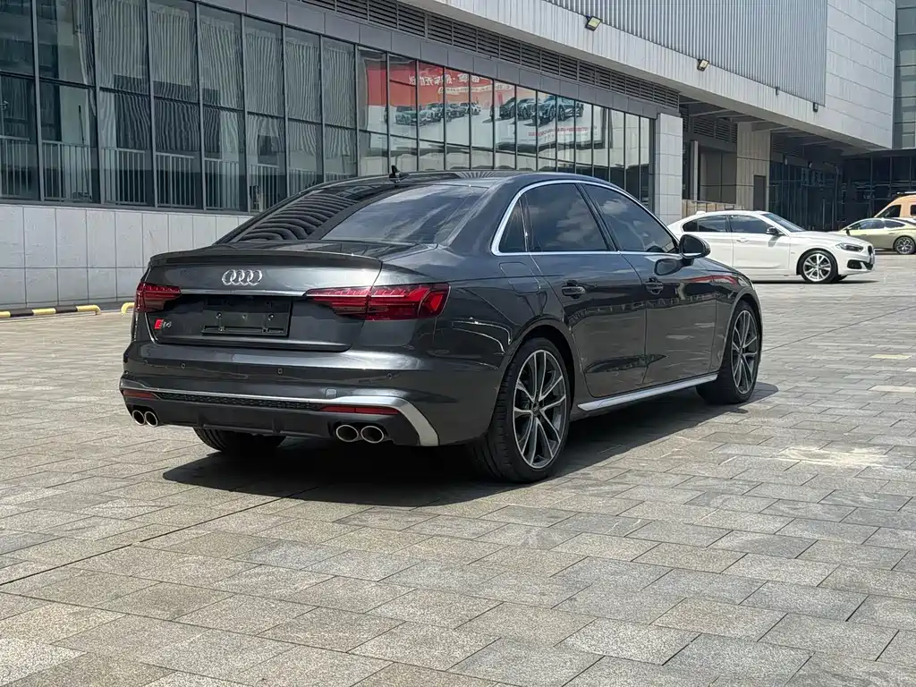 Audi S4 — миниатюра 11