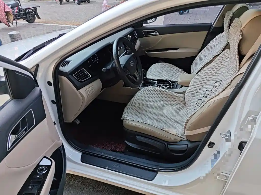 Hyundai Mistra — миниатюра 14