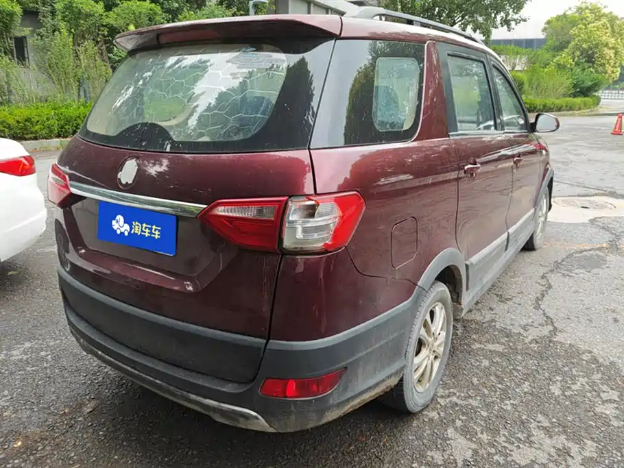 Dongfeng 370 2016 1.5L MT SFG15-05 7 мест