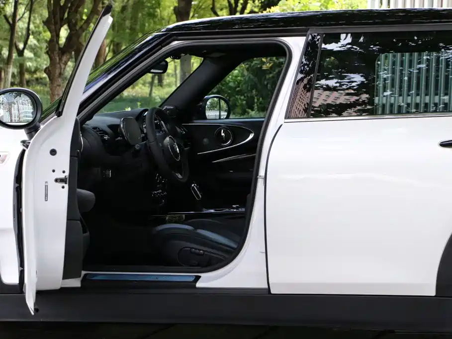 MINI Mini Clubman — миниатюра 19