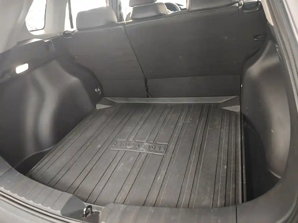 Toyota Corolla Cross — миниатюра 19