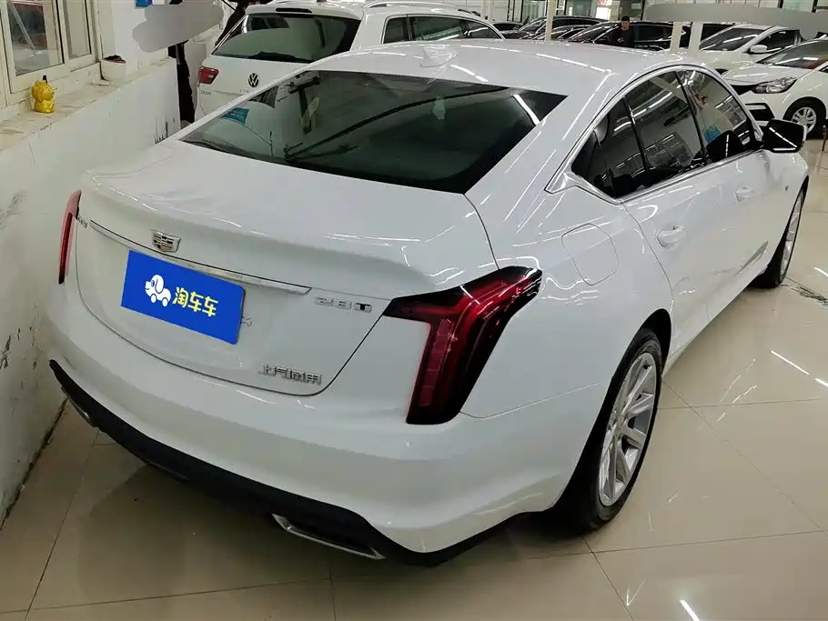 CADILLAC CT5