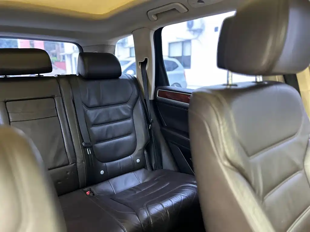 Volkswagen Touareg — миниатюра 36