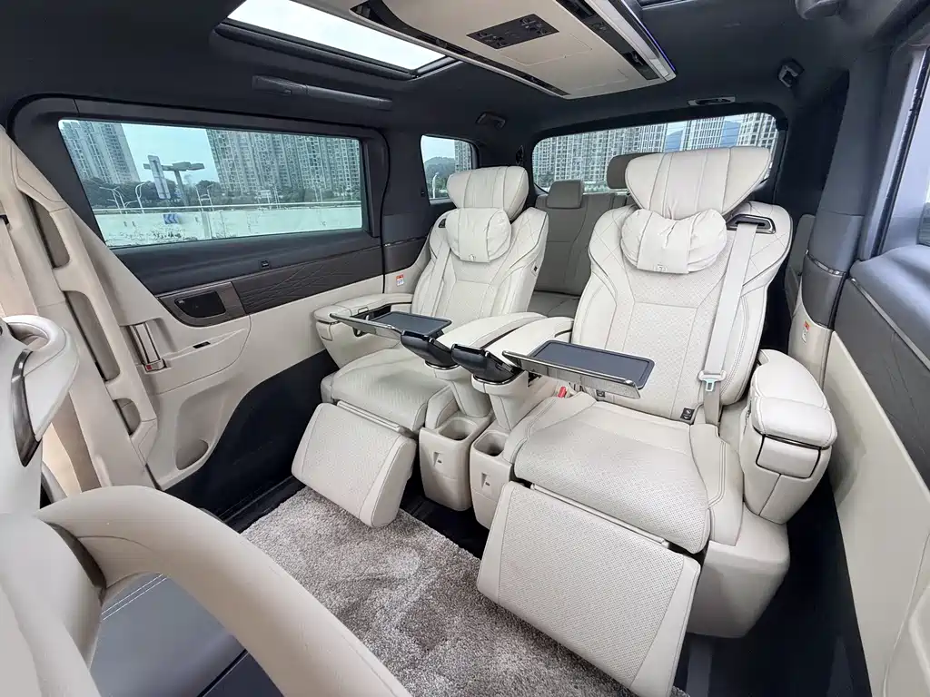 Toyota Vellfire — миниатюра 9