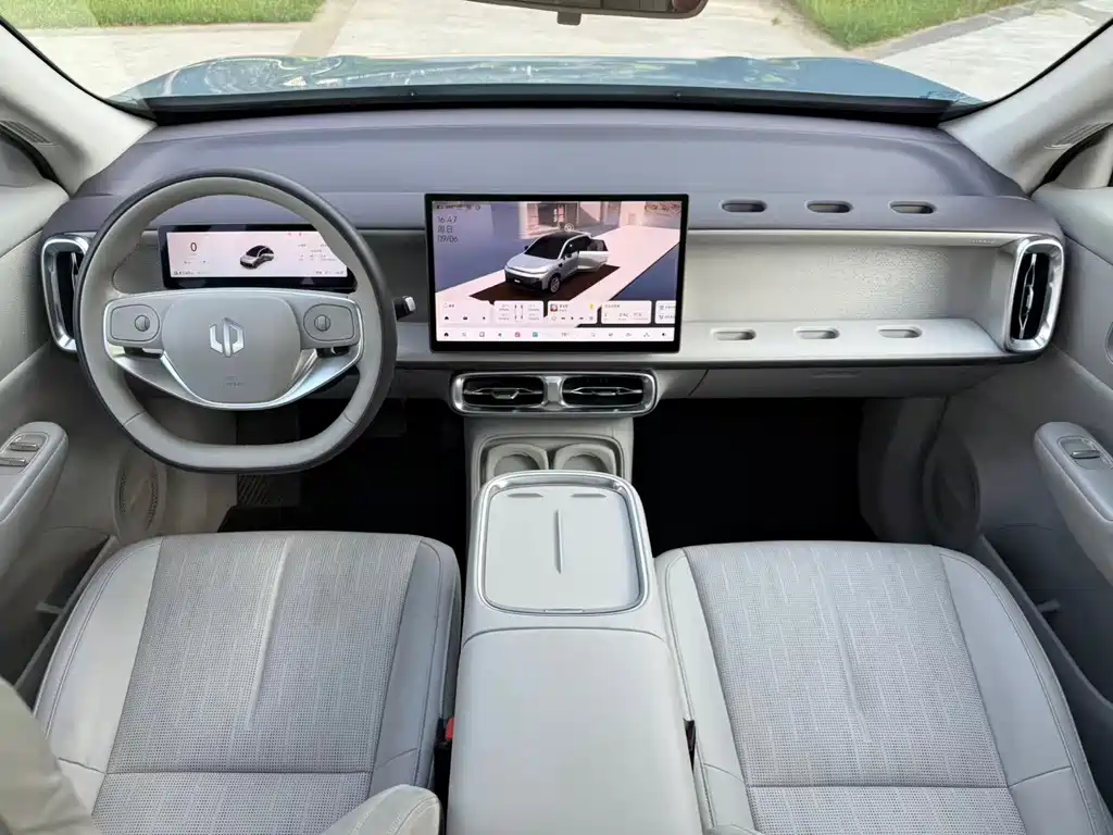 Leapmotor Leapmotor B10 — миниатюра 10