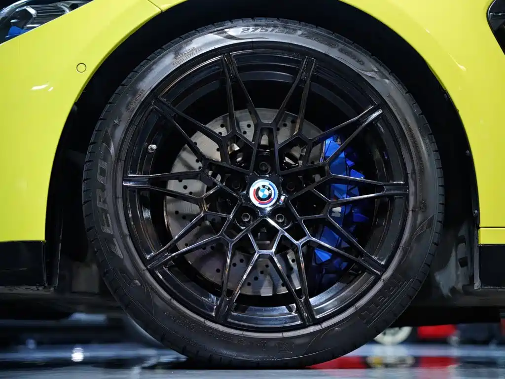 BMW M4 — миниатюра 8