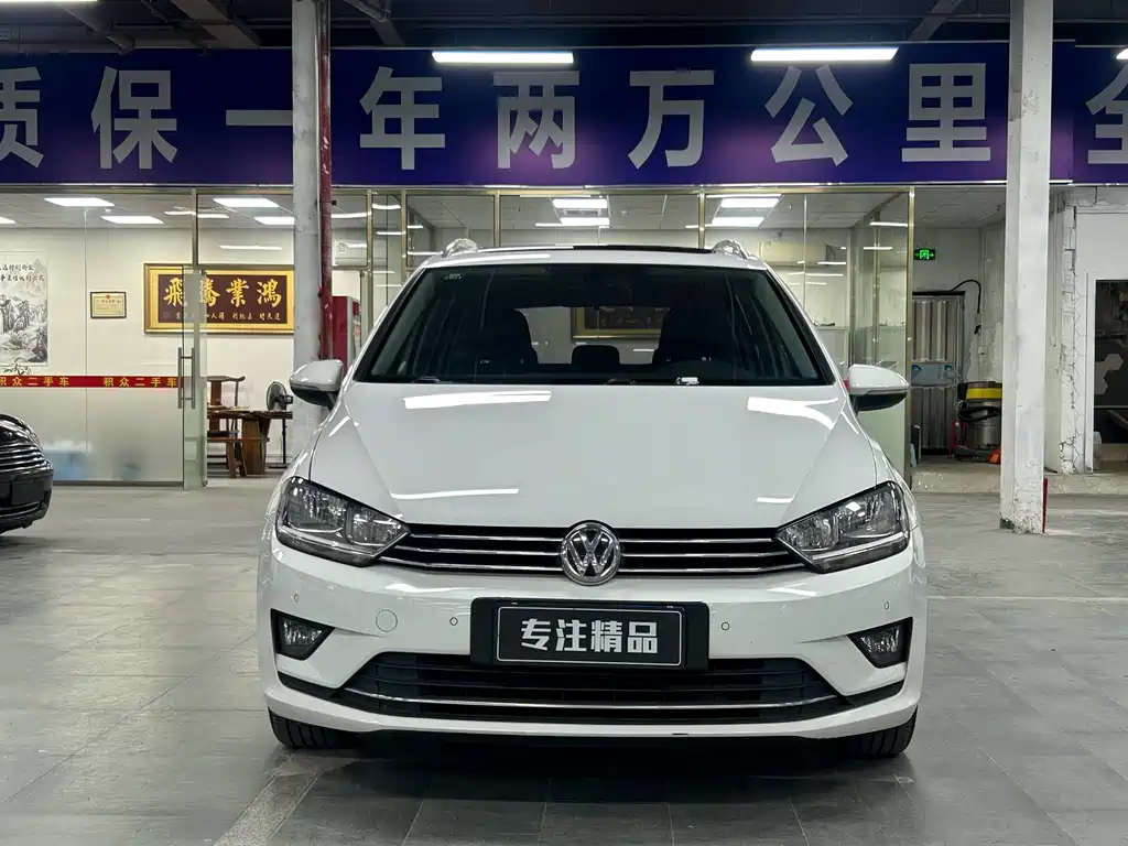 VOLKSWAGEN GOLF*JIAYU