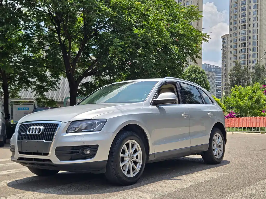 Купить Audi Q5