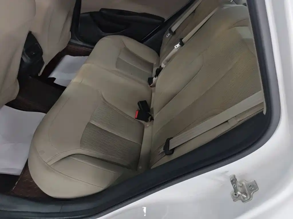 Buick Excelle — миниатюра 17