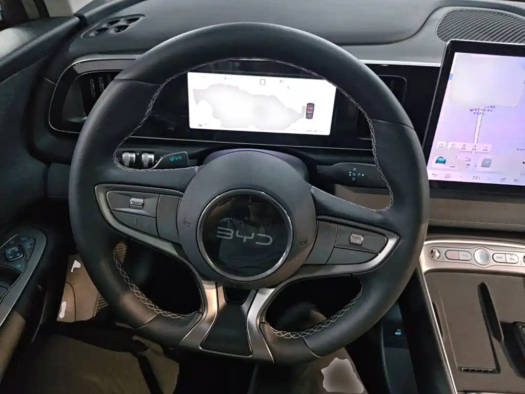BYD Sealion 05 EV — миниатюра 11