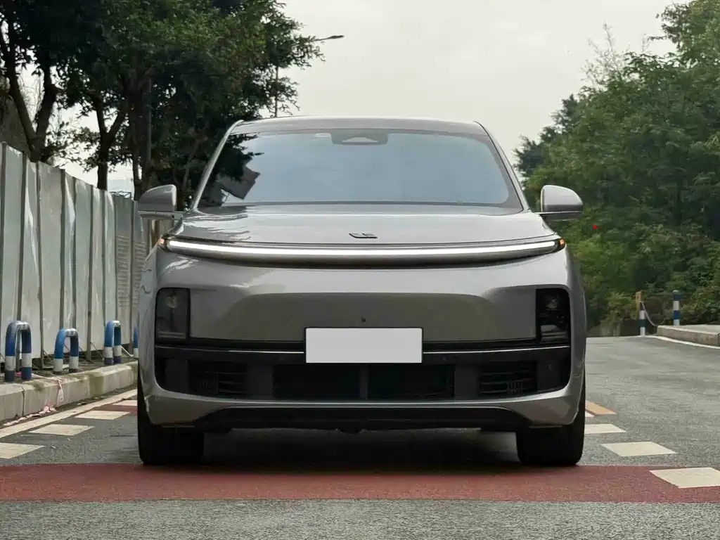 Li Auto Li L8 — миниатюра 2