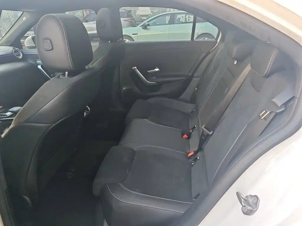 Mercedes-Benz A-Class — миниатюра 17