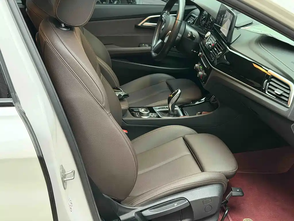 BMW 1 Series — миниатюра 10