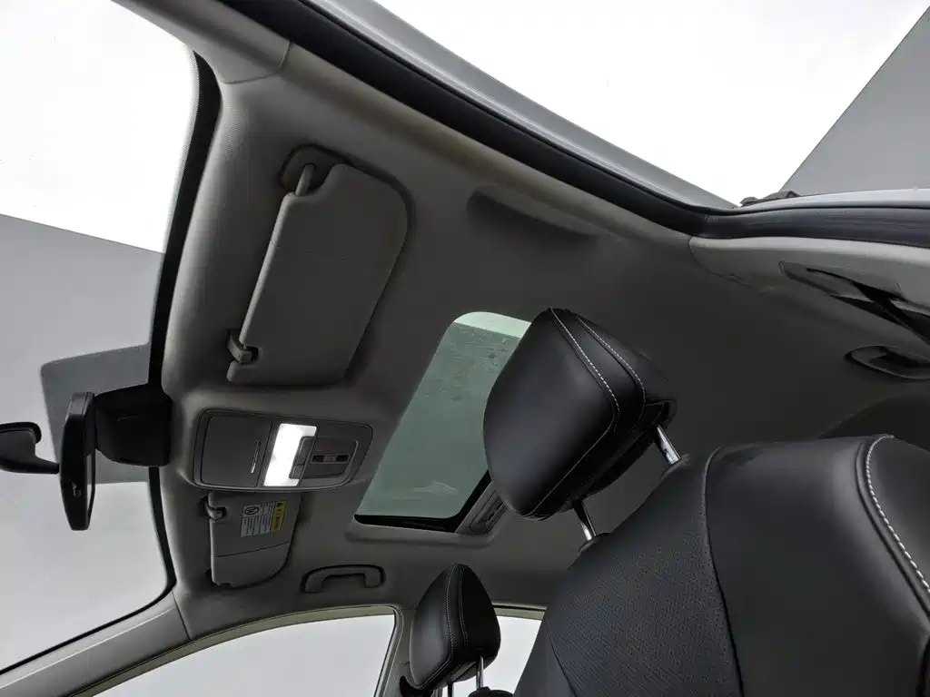Roewe i5 — миниатюра 14