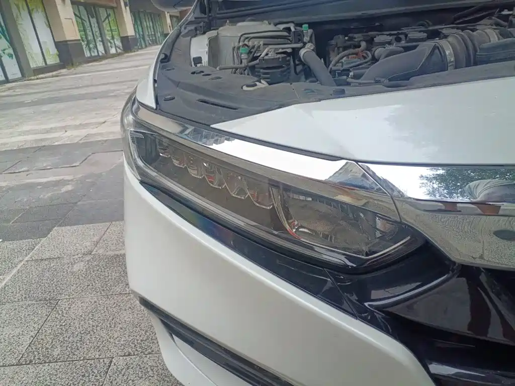 Honda Accord — миниатюра 7