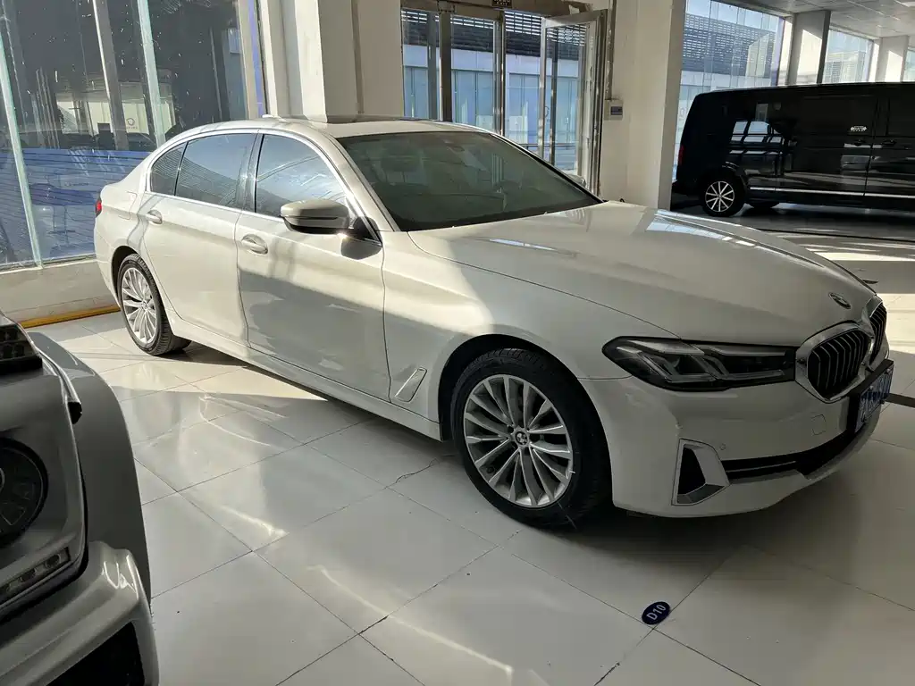 BMW 5 Series 5 2022 525Li Luxury