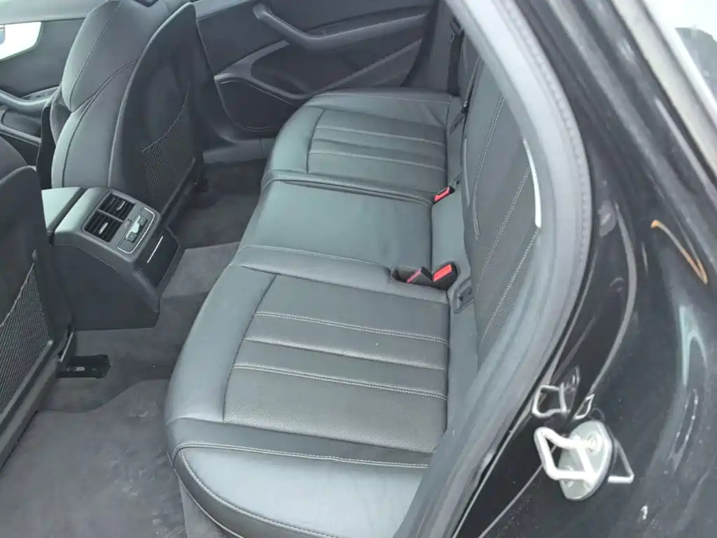 Audi A4L — миниатюра 17