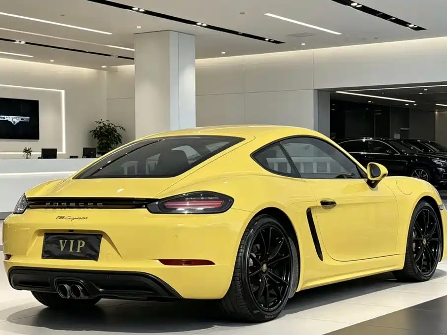 Porsche 718 2018 Cayman 2.0T
