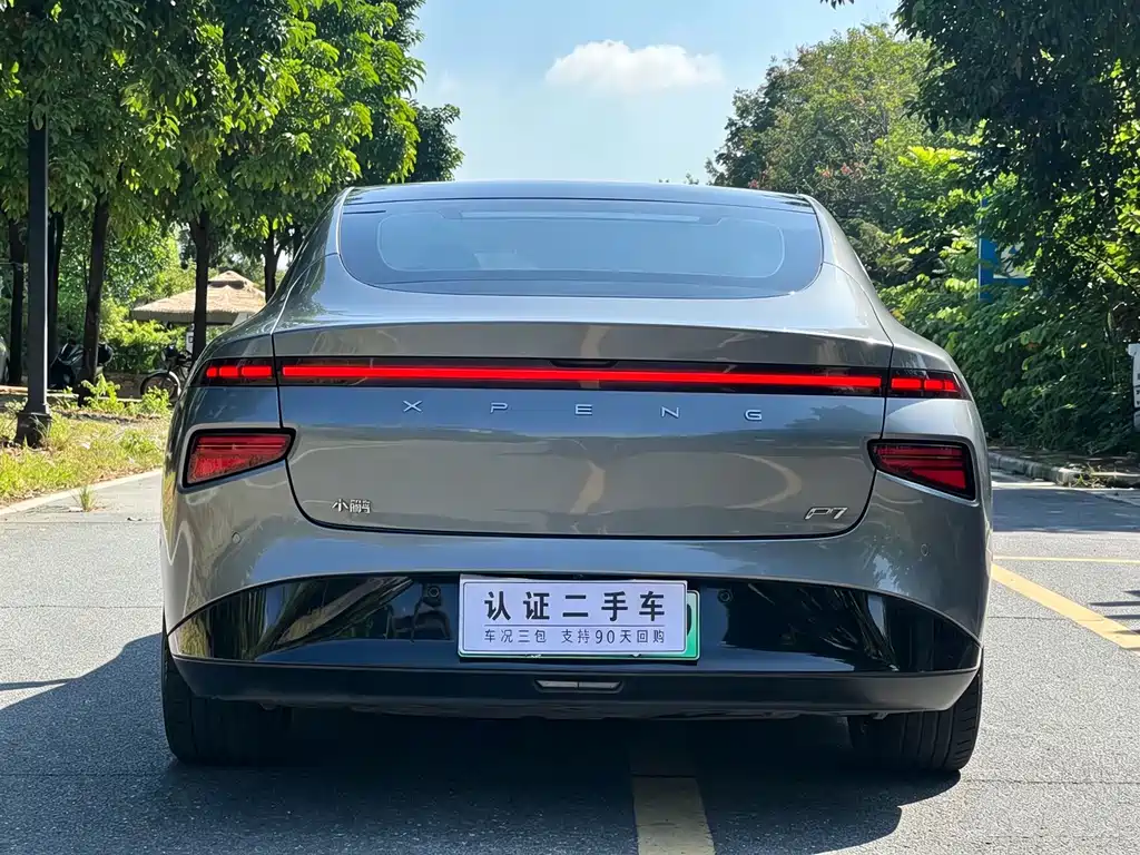 XPeng P7 — миниатюра 8