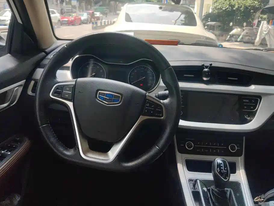 Geely Vision — миниатюра 15