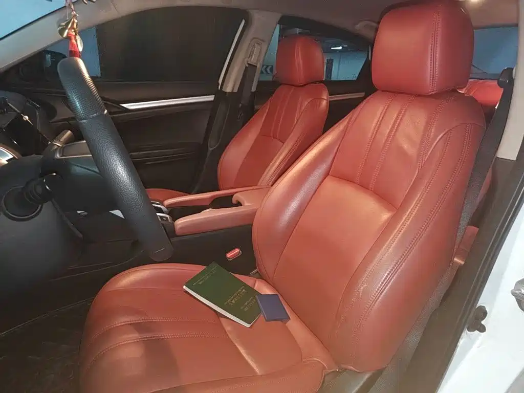 Honda Civic — миниатюра 8