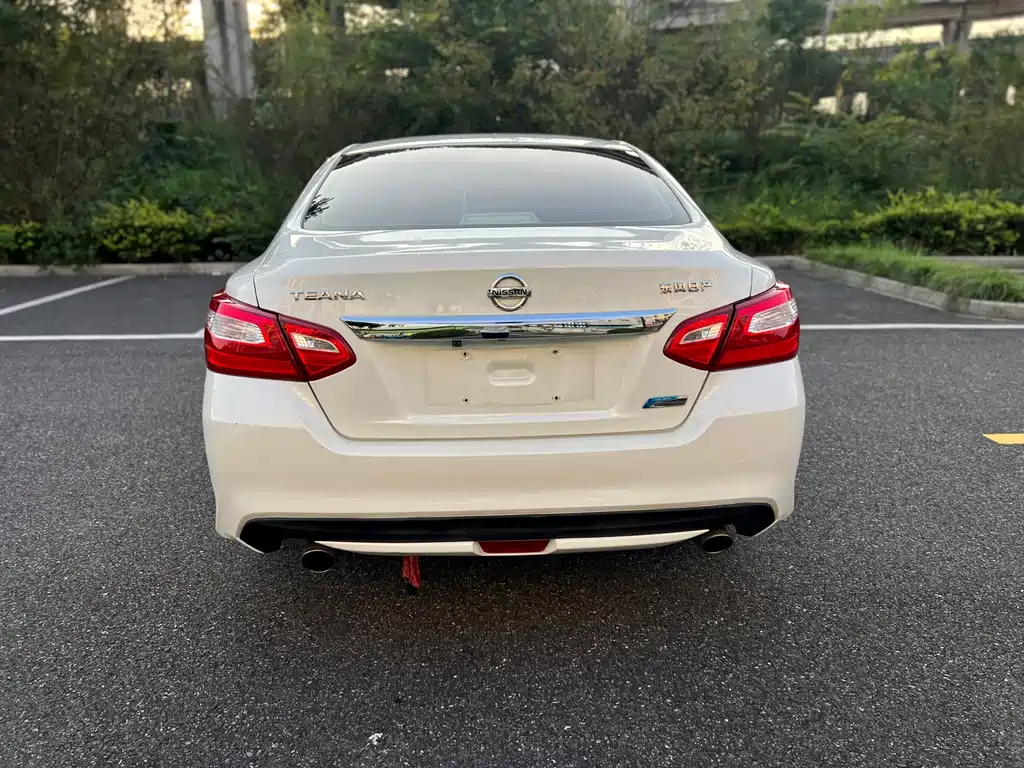 Nissan Teana — миниатюра 6