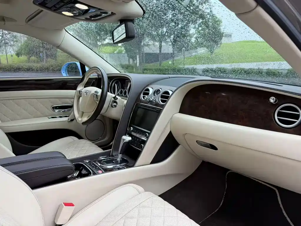 Bentley Flying Spur 4.0T V8 S Standard Edition, фото 9