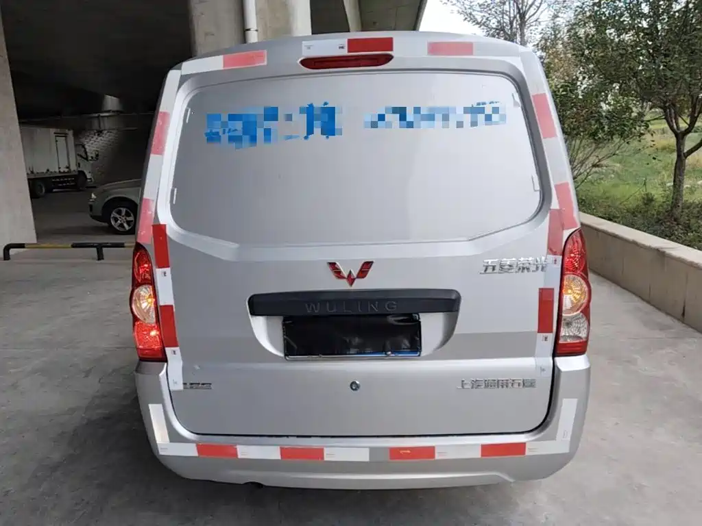Wuling Rongguang — миниатюра 6