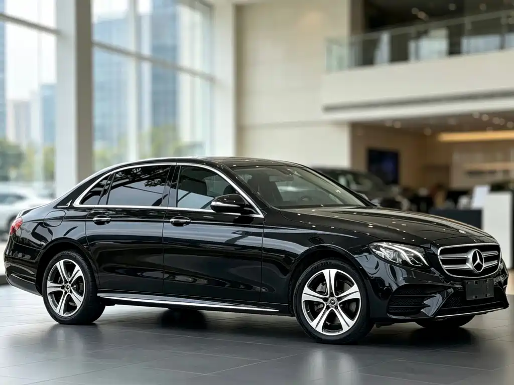 Mercedes-Benz E-Class — миниатюра 3