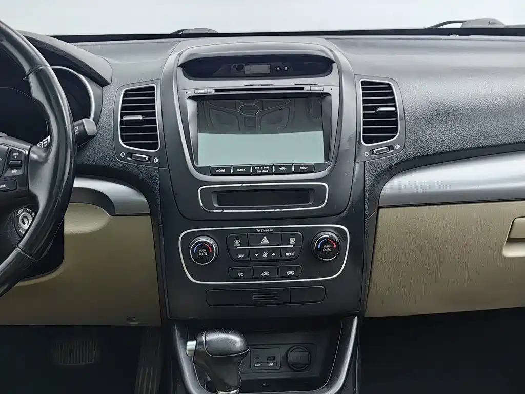 Kia Sorento — миниатюра 12