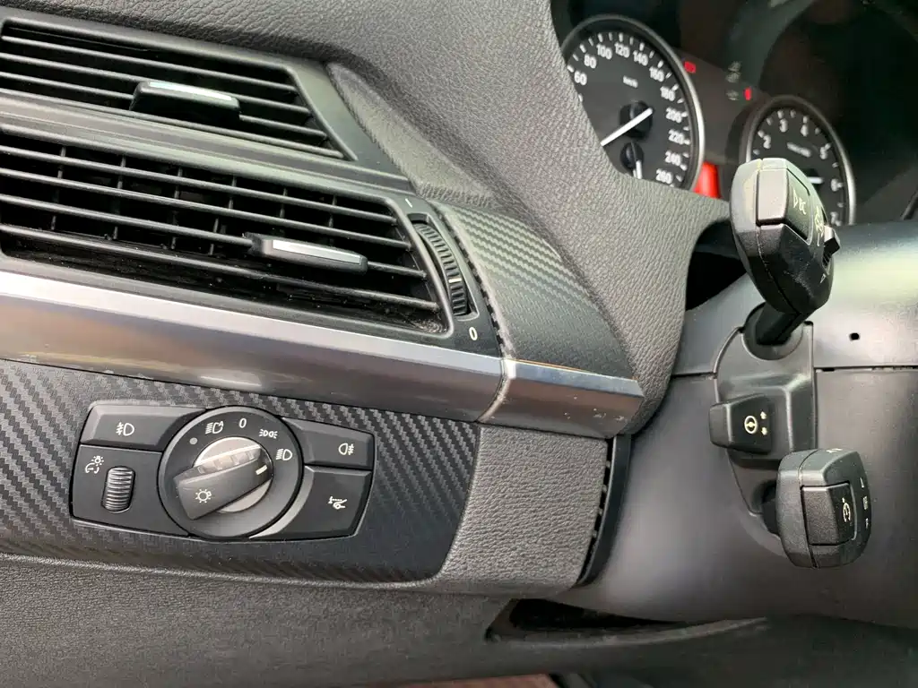 BMW X5 (Import) — миниатюра 23