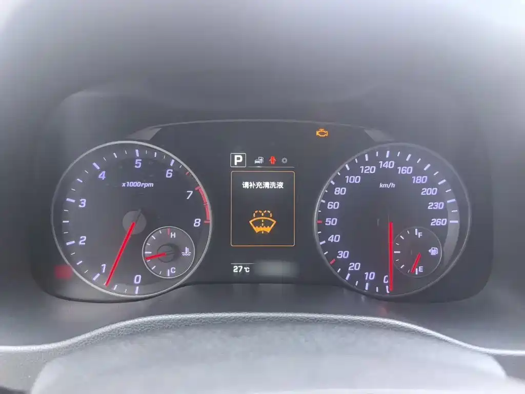 Hyundai Elantra — миниатюра 4