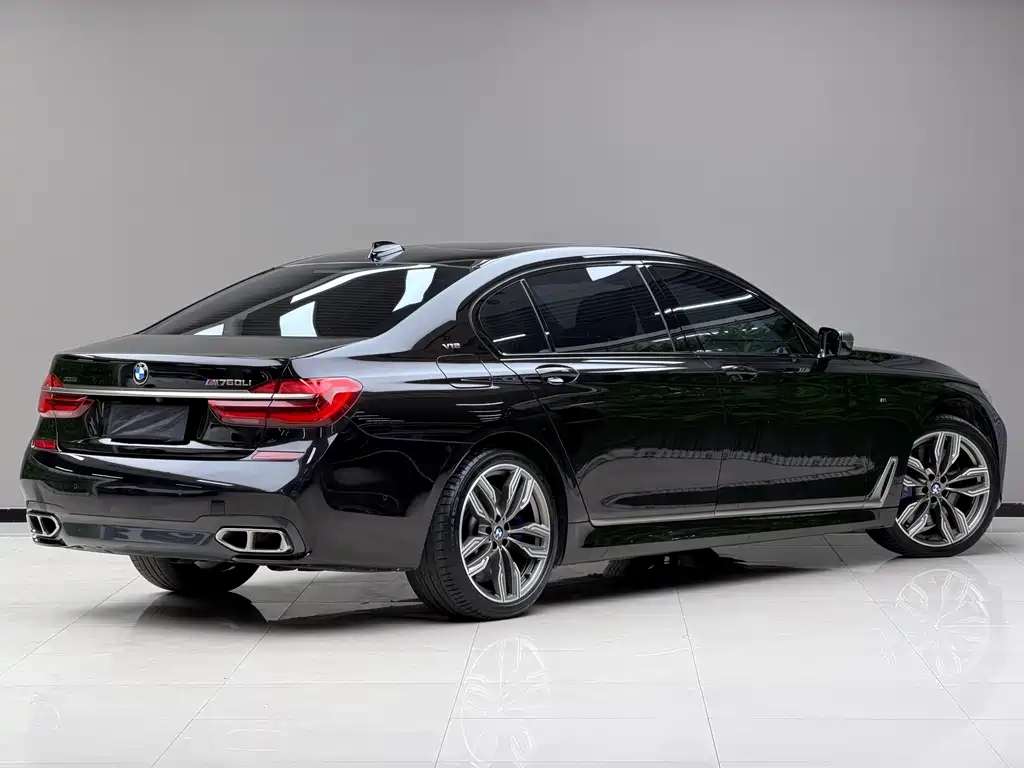 BMW 7 Series 7 2018 M760Li xDrive