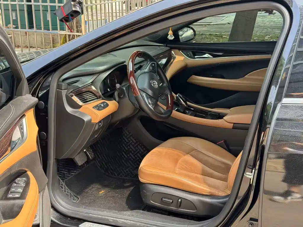 Buick LaCrosse 2016 28T Premium
