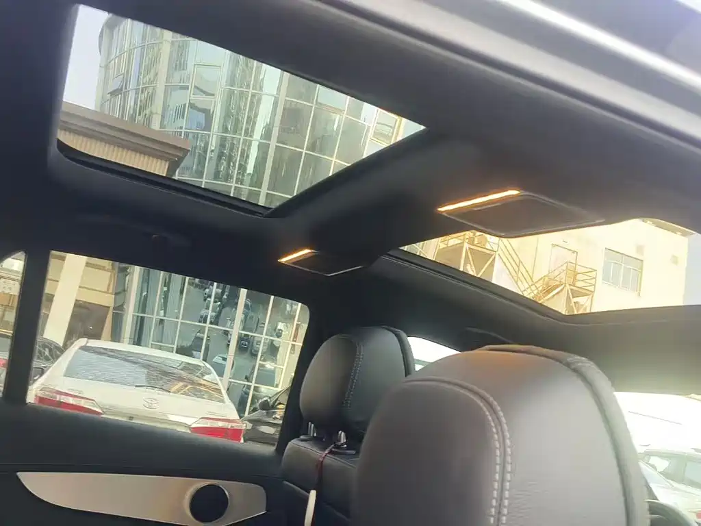Mercedes-Benz GLC — миниатюра 10