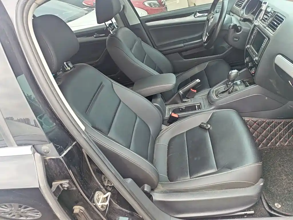 Volkswagen Sagitar — миниатюра 25