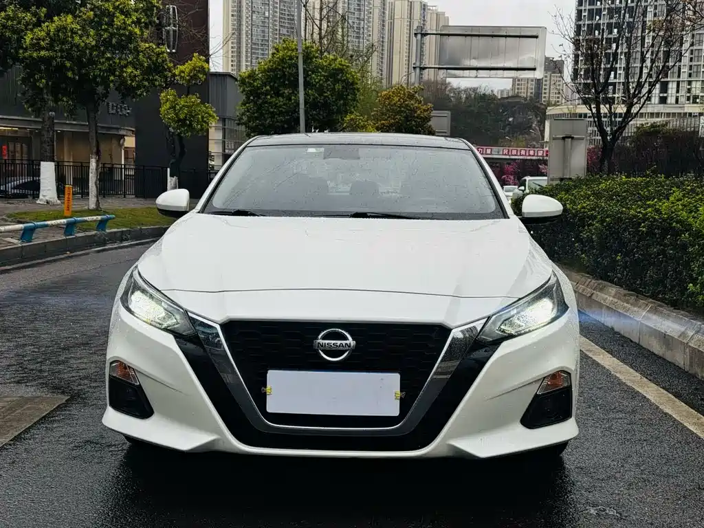 NISSAN TEANA