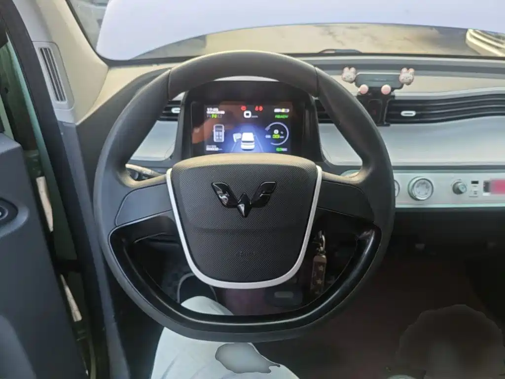Wuling MINIEV — миниатюра 11
